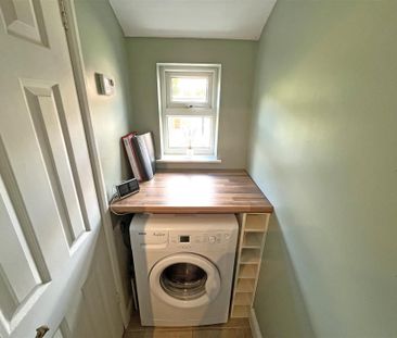 2 bedroom Terraced House to rent - Photo 5