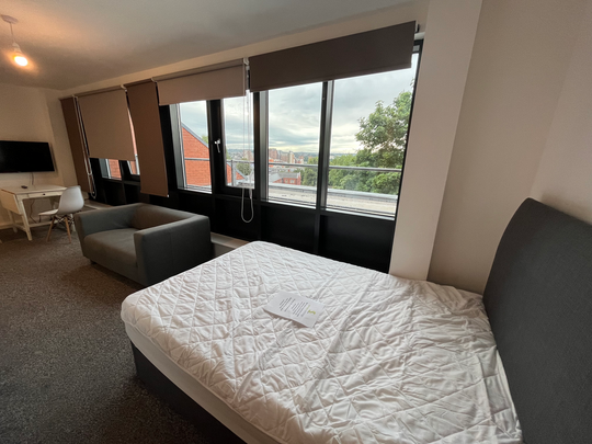 Studio to rent - Photo 1