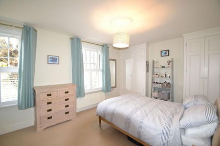 3 bedroom terraced house to rent - Photo 4