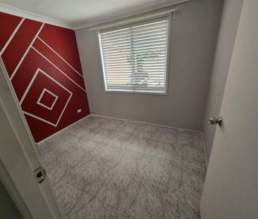 3 Bed room House in Quiet street - Photo 5