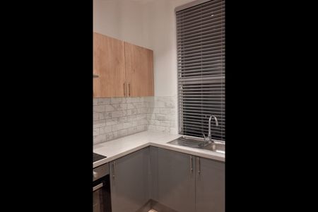 Bedsit, Bravington Road, W9 - Photo 5