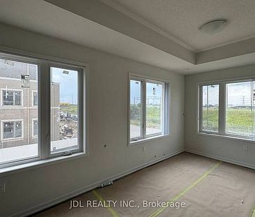 HWY7/JANE Brand New Modern 3Bdrm Corner Townhouse Near Subway, School - Photo 3