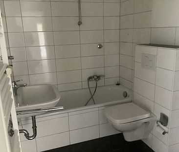 Schöne 3-Zimmer-Wohnung mit Balkon! - Photo 3