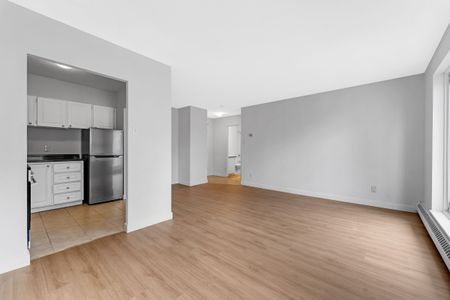 145 York St - Photo 3