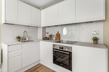 Golden House, Guildford, GU1 - Photo 5