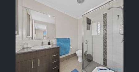 Modern Three-Bedroom Low-Set Duplex - Photo 2