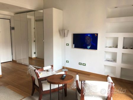 Monolocale ristrutturato-arredato Naviglio Grande - Photo 5