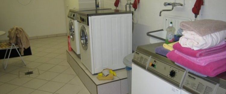 City-Residence: Modern möbliertes Apartment in Bockenheim - Foto 1