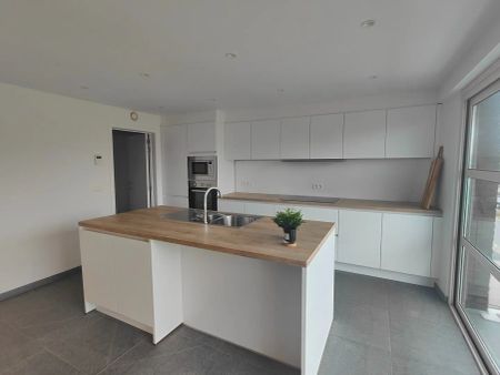 Verzorgd tweeslaapkamer appartement in het centrum van Meulebeke - Foto 2
