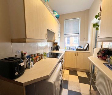 2 bedroom terraced house to rent - Photo 5