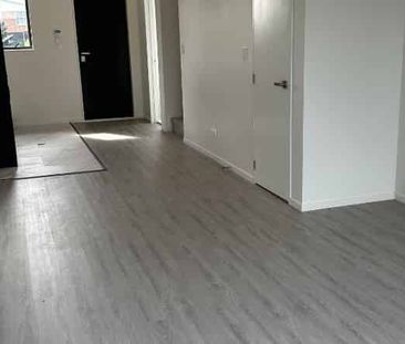 Elliot st end unit and carpark - Photo 4