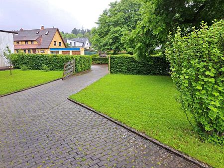 Großzügiges, modernes 2 Familienhaus in toller Lage - Foto 3