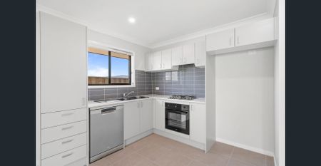 Near new modern 2 Bedroom unit - Photo 5