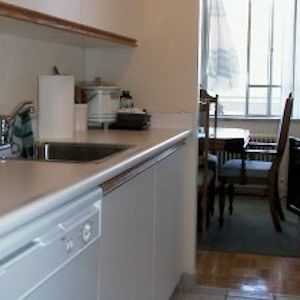 Amazing building and location at the Strathclyde in Don Mills! - Photo 2