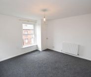 1 bed Flat for Rent - Photo 2
