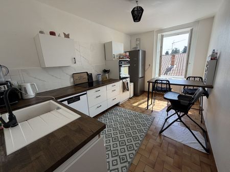 Location Appartement 3 pièces 73m² ST TRIVIER SUR MOIGNANS 01990 - Photo 2