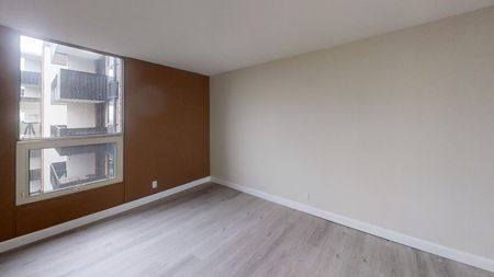 For Lease - 2951 Riverside Drive Unit# 1011, Billings Bridge - Riverside Park and Area, Ontario - Photo 2