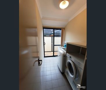 ROOM WITH ENSUITE - IDEAL FOR STUDENTS!! - Photo 6