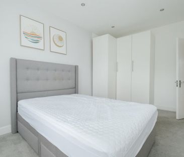 3 bedroom flat to rent - Photo 1