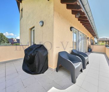 SPACIOUS AND LIGHT-FILLED IN A DUPLOX WITH BALCONY-TERRACE - Foto 6