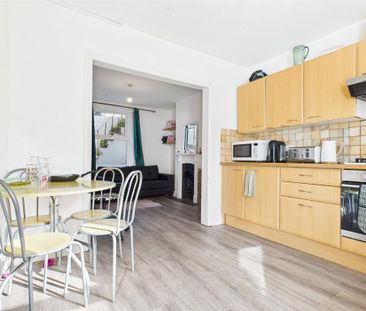 4 bedroom house to rent - Photo 4