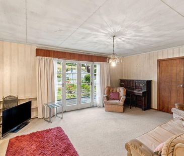 Character Taihape home - Photo 2