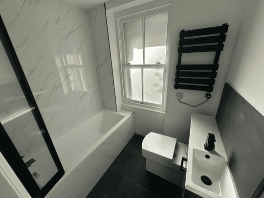 Hervey Road, London, SE3 - Photo 1