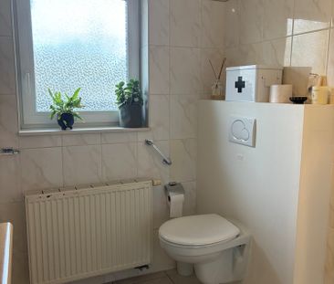 Energiezuinig appartement met 2 slk- en 2 terrassen te Maasmechelen! - Photo 5