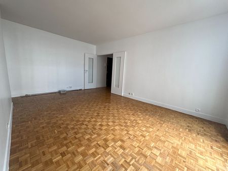 Apartment - Photo 2