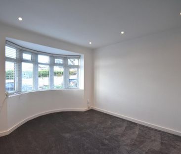 4 bedroom bungalow to rent - Photo 2