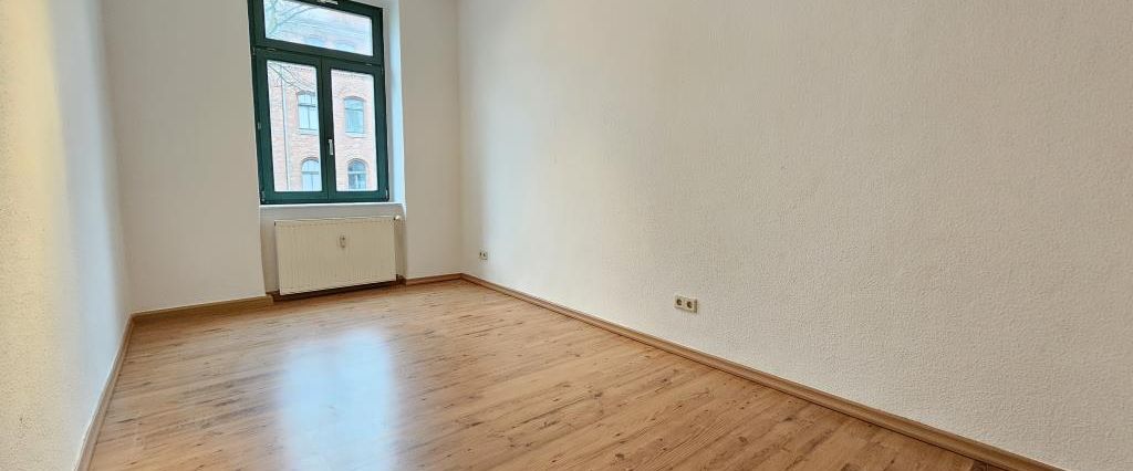 Quiet location with balcony and 2 months rent free - Photo 1