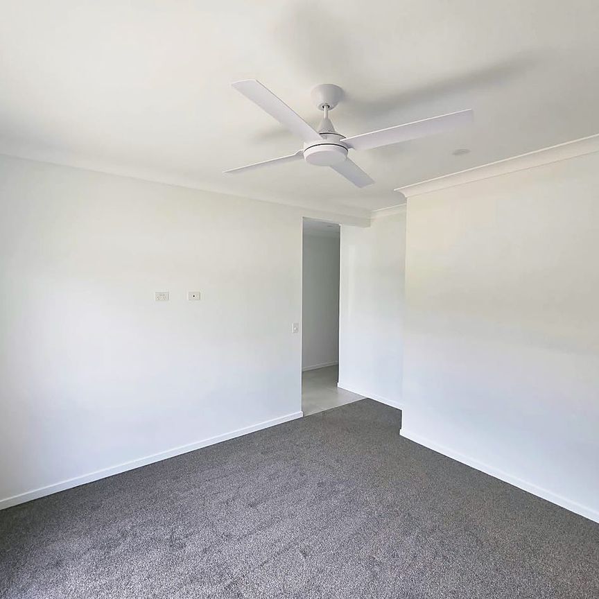 Brand New 4-Bedroom Home Opposite Central Springs Park - Photo 1