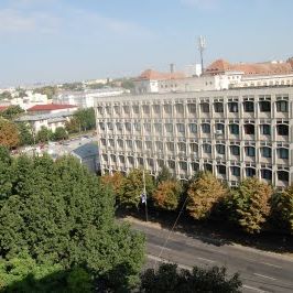 3 room apartment for rent central Iasi Blvd. Independence - Photo 2