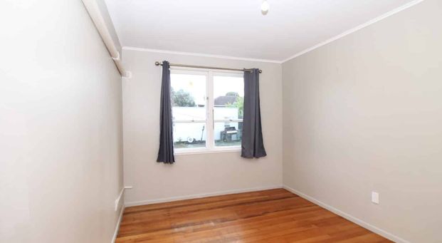 4 Bedroom Home in Manurewa - Photo 1