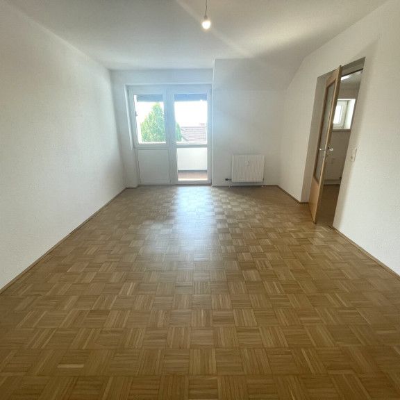 DACHGESCHOSSWOHNUNG MIT BALKON im nachgefragten Stadtteil Bindermichl-OED - sofort verfügbar! Befristet auf 5 Jahre - Photo 1