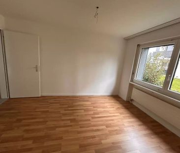 KERZERS - OELEGASSE 72, WUNDERSCHÖNE 4.5 ZIMMERWOHNUNG IM ERDGESCHOSS - Foto 1