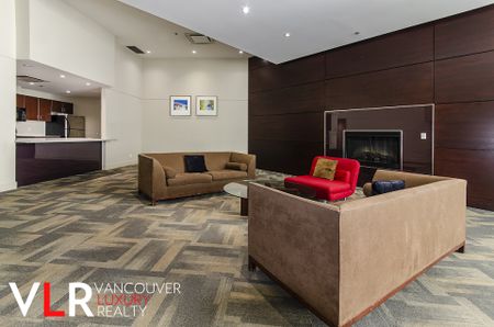 Condo in Downtown Vancouver, BC - Photo 2