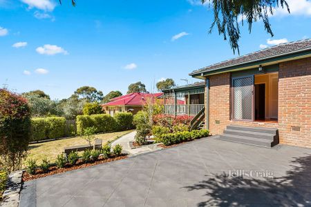 969 Ferntree Gully Road, Wheelers Hill - Photo 4