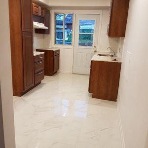 Logement 4 1/2 et demi propre renové secure calme Montreal metro acadie jean talon - Photo 2