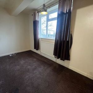 1 Bedroom - Photo 2