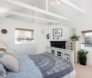 4 bedroom detached house to rent - Photo 6