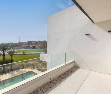 2 room luxury Apartment for rent in Estepona, Spain - Photo 6