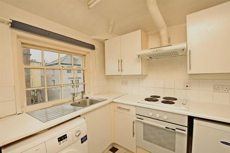 1 bedroom flat to rent - Photo 5