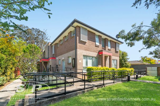 3/20a Centenary Road, Merrylands NSW 2160 - Studio For Rent | Domain - Photo 1