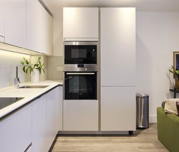 Gaumont Place, London, SW2 flat to rent - Photo 4