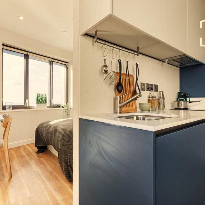 Studio to rent - Photo 1