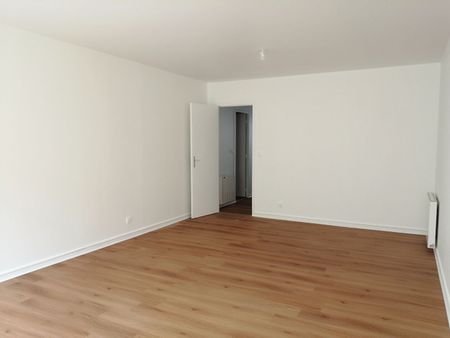 Location Appartement 3 pièces 69m² - Photo 4