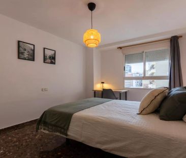 Room in a shared 6-bedroom apartment for rent in Arrancapins, profe... - Foto 6