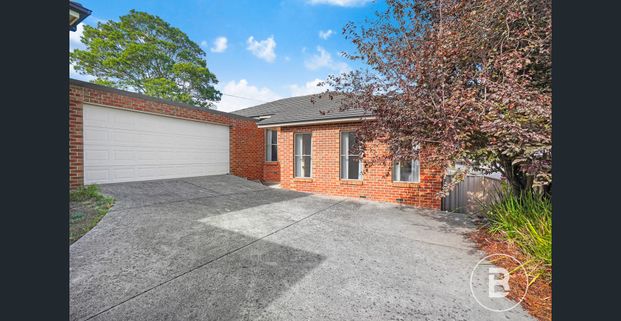 IMMACULATE, LOW-MAINTENANCE LIVING IN PRIME MOUNT PLEASANT LOCATION - Photo 1