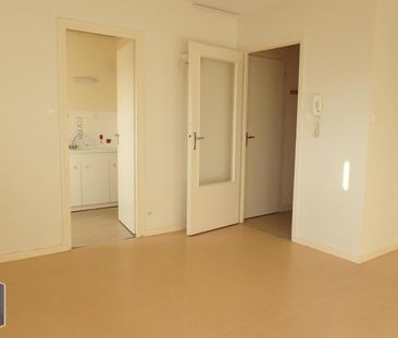 Location Appartement 1 pièce 27m² CHAMBERY 73000 - Photo 2
